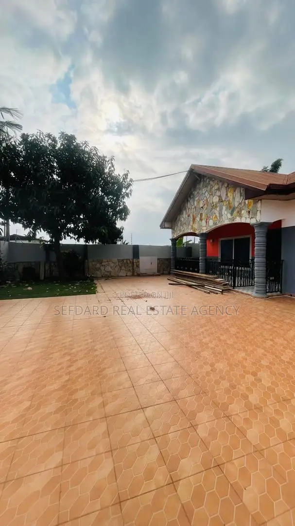 4bdrm House in Sefdard Properties, Pokuase for rent