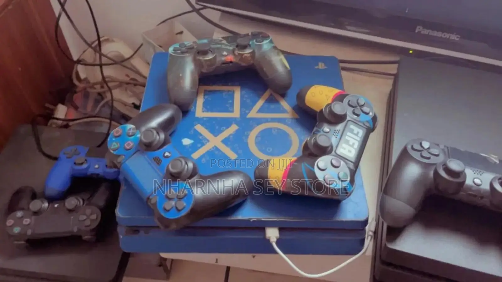 Play Station 4 Slim