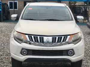 Mitsubishi L200 2018 White