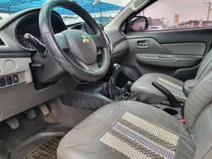 Mitsubishi L200 2018 White