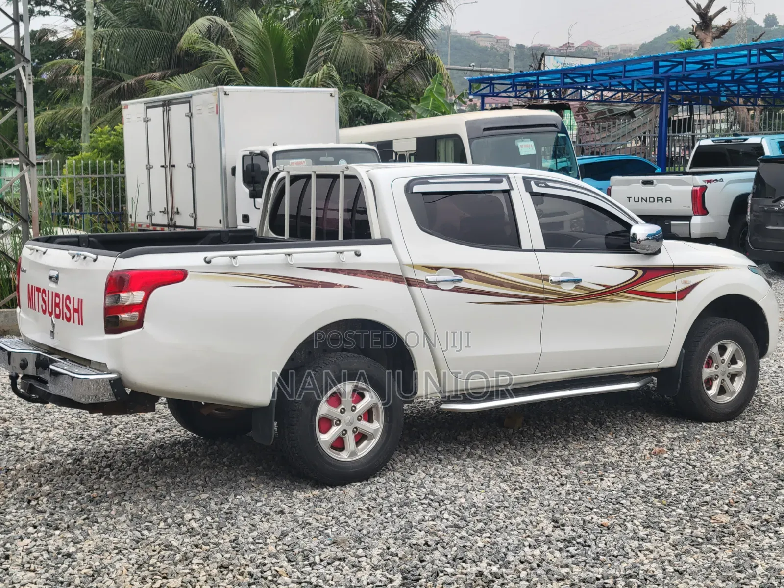 Mitsubishi L200 2018 White