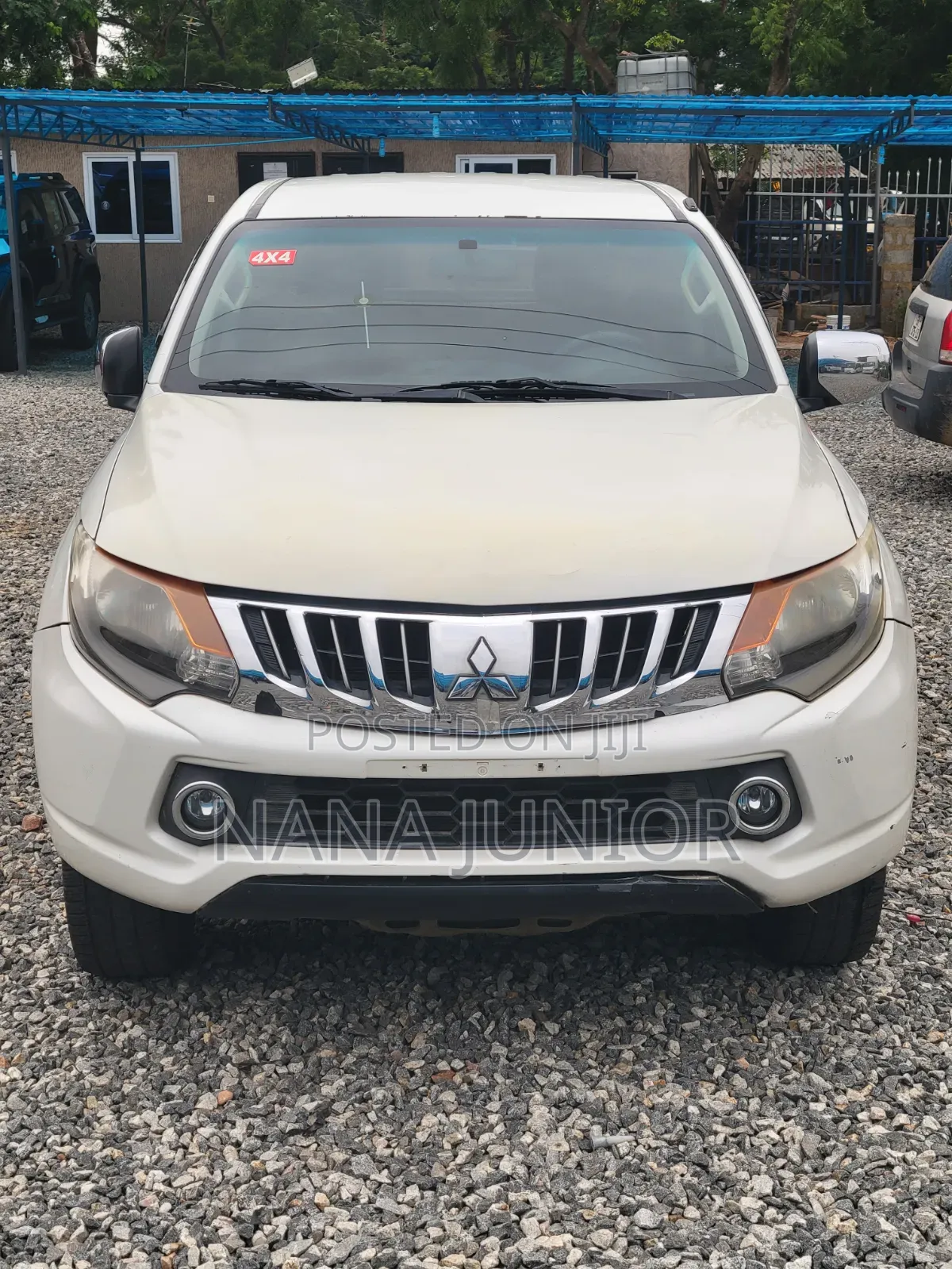 Mitsubishi L200 2018 White
