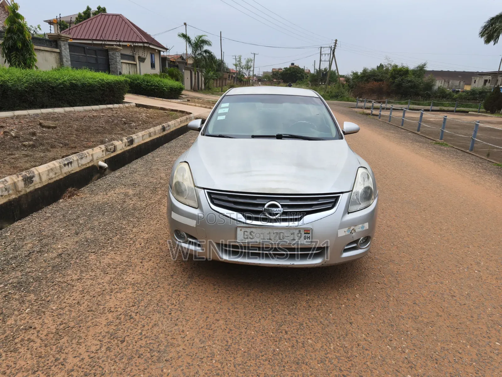 Nissan Altima 2.5 S Sedan 2011 Gray