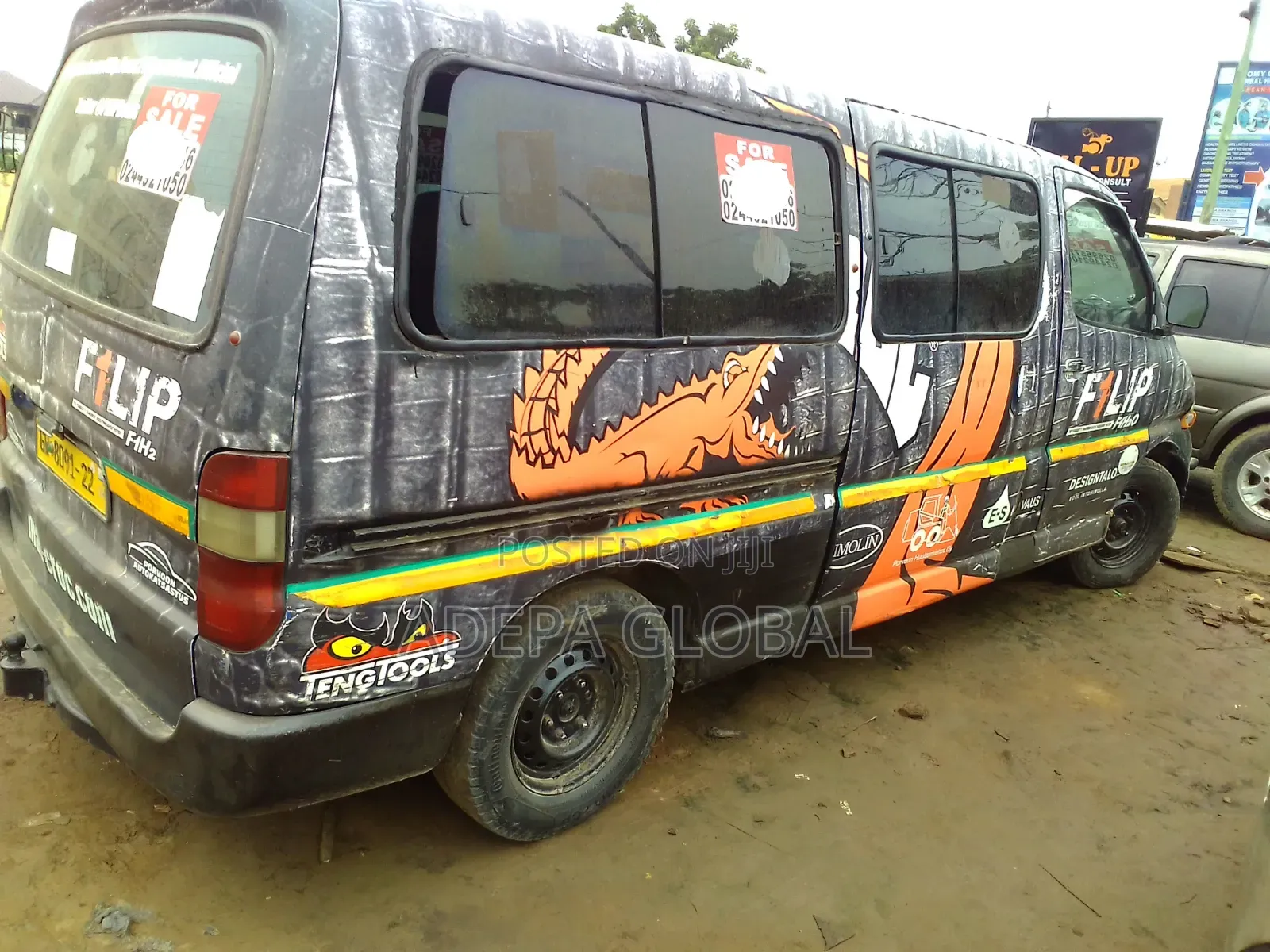 Toyota HiAce 2022 Black