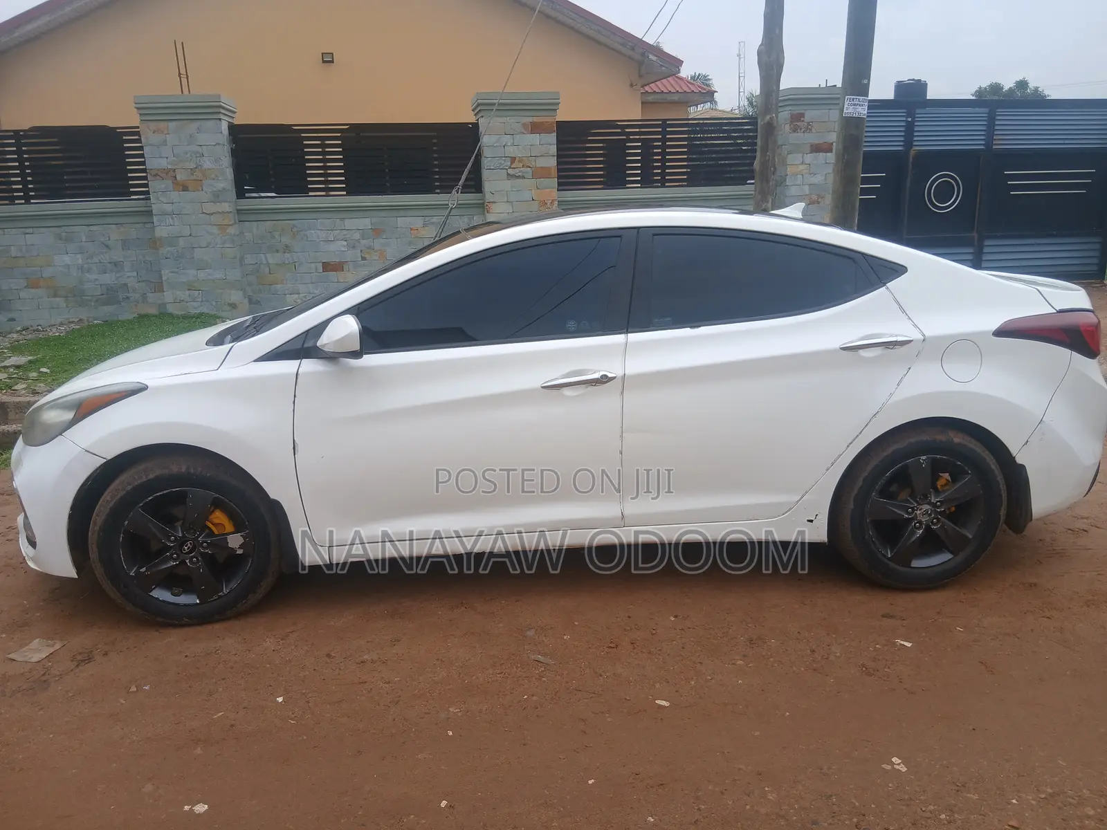 Hyundai Elantra 2011 White