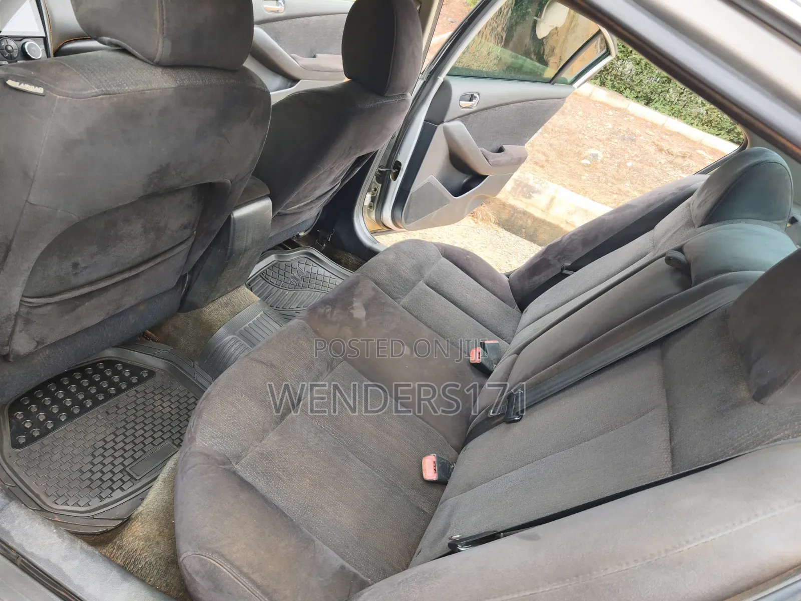 Nissan Altima 2.5 S Sedan 2011 Gray