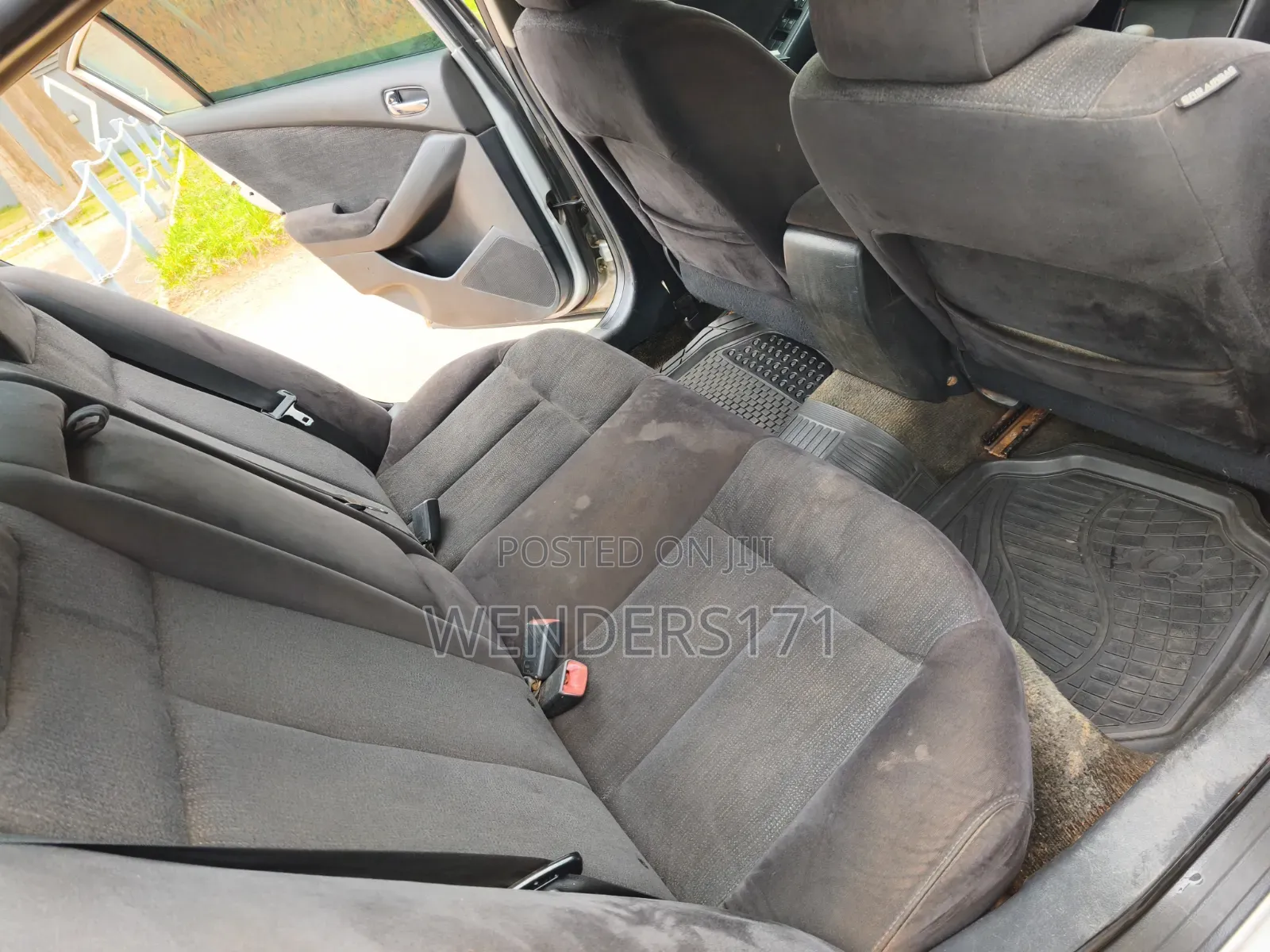 Nissan Altima 2.5 S Sedan 2011 Gray