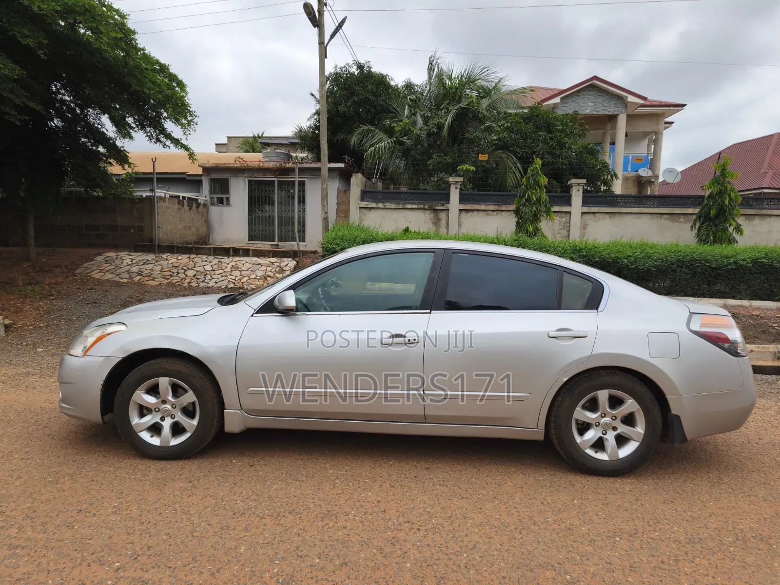 Nissan Altima 2.5 S Sedan 2011 Gray