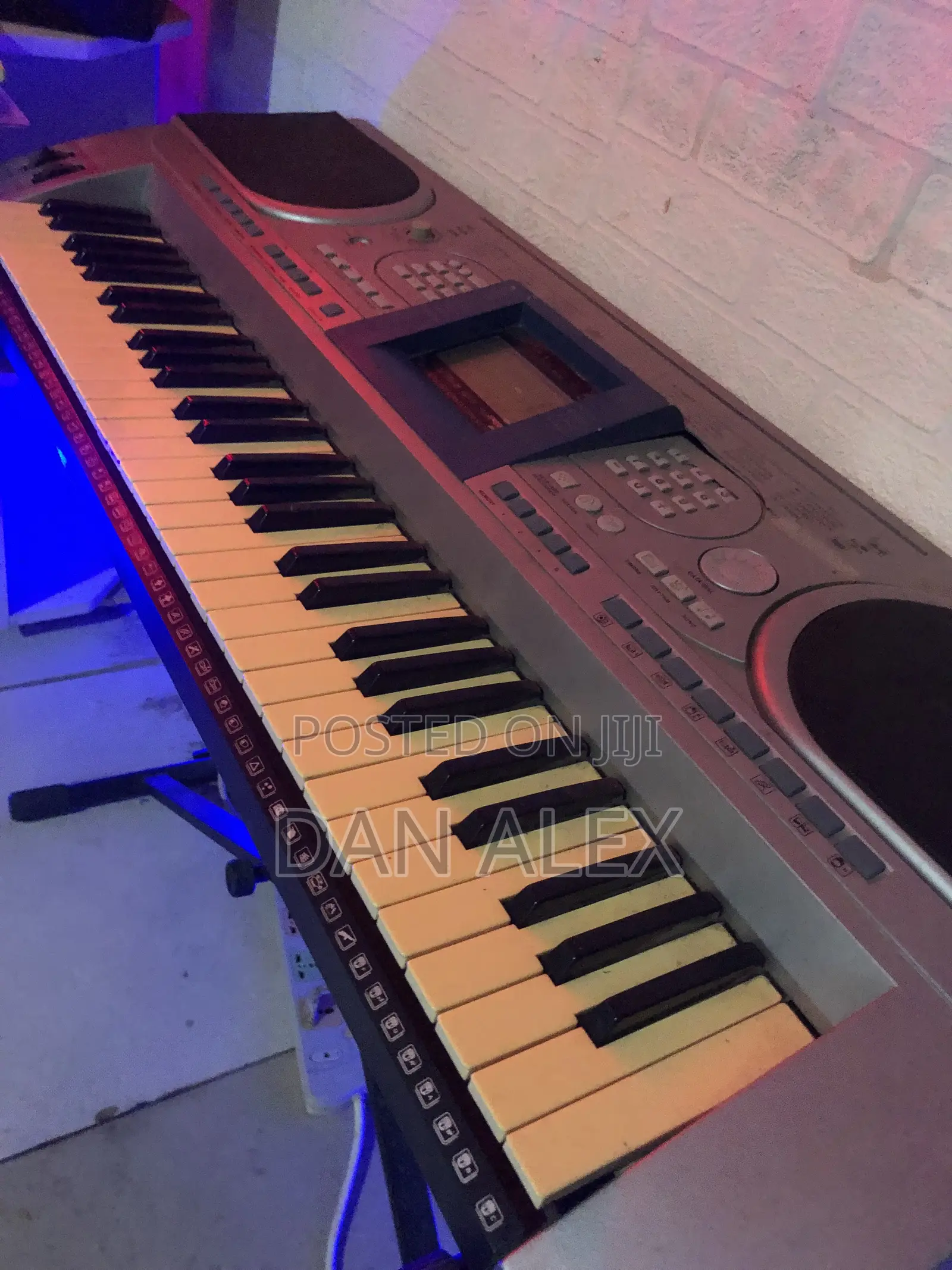 Yamaha PRS-E940 Piano