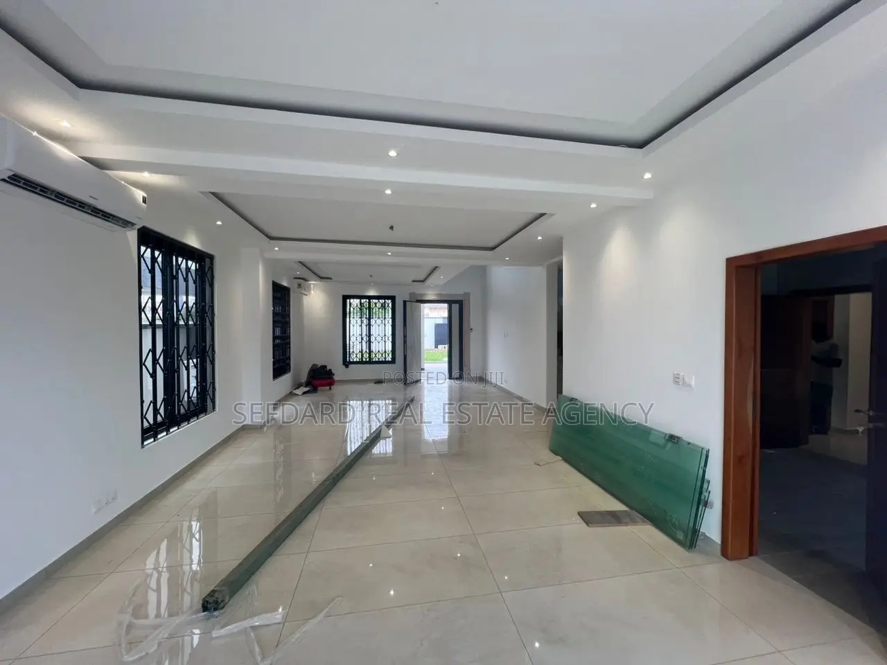 4bdrm Duplex in Sefdard Properties, Teshie-Nungua Estates for sale