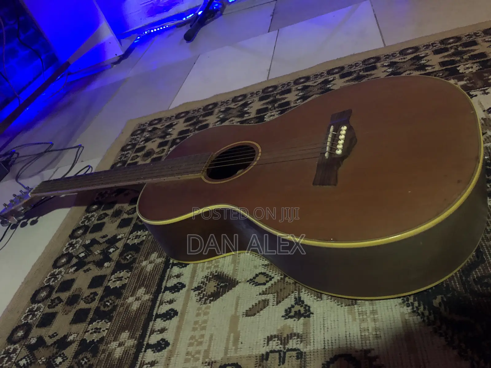 Guson Acoustic Guitar