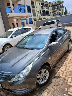 Hyundai Sonata GLS Sedan FWD (2.4L 4cyl 6A) 2013 Gray