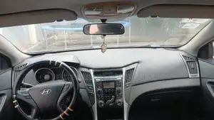 Hyundai Sonata GLS Sedan FWD (2.4L 4cyl 6A) 2013 Gray
