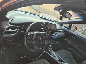 Toyota C-HR XLE Prermium FWD (2.0L 4cyl 2AM) 2018 Gray