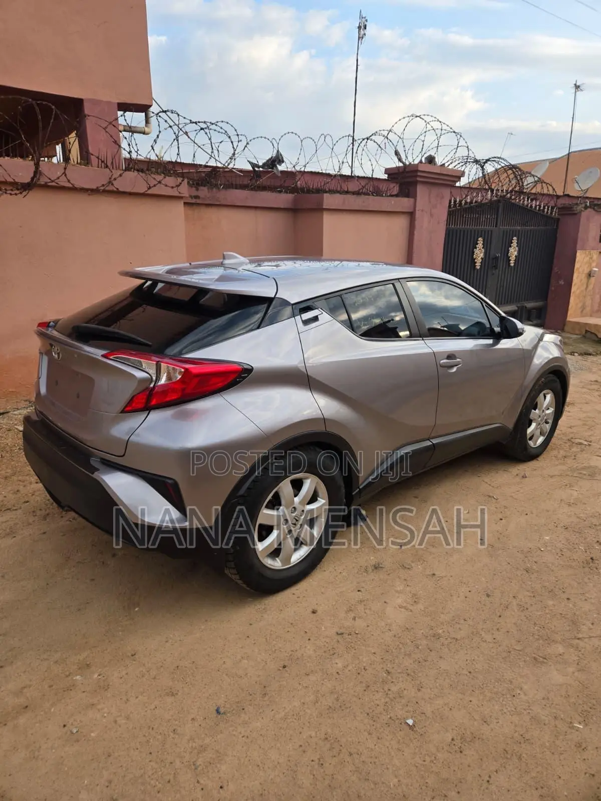 Toyota C-HR XLE Prermium FWD (2.0L 4cyl 2AM) 2018 Gray