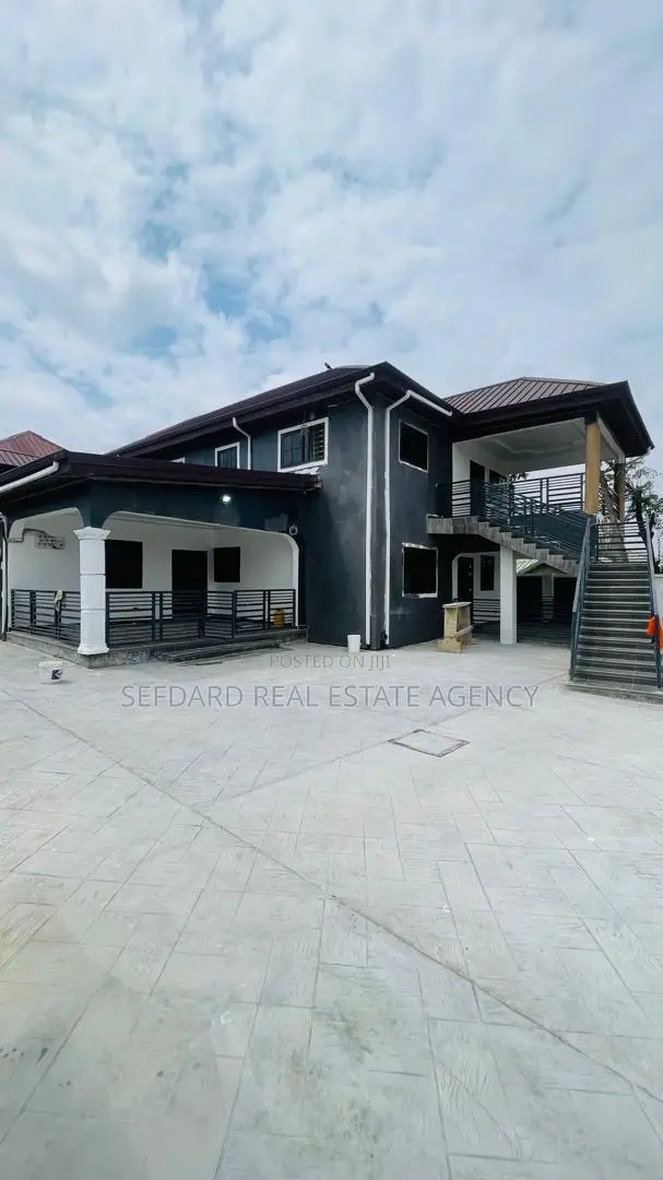 2bdrm Apartment in Sefdard Properties, Ablekuma for rent