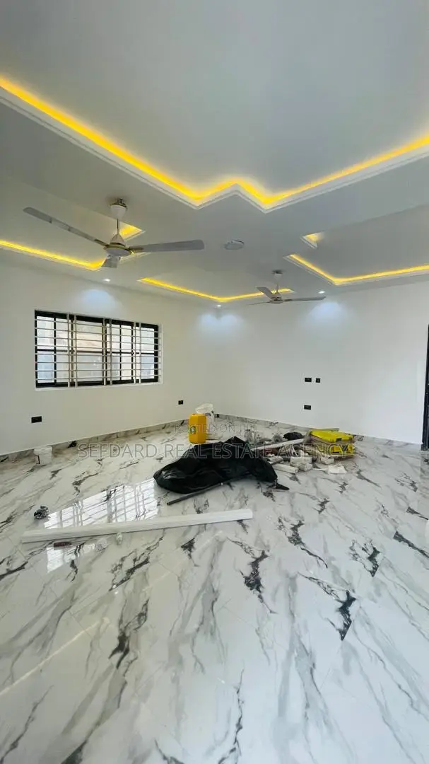 2bdrm Apartment in Sefdard Properties, Ablekuma for rent