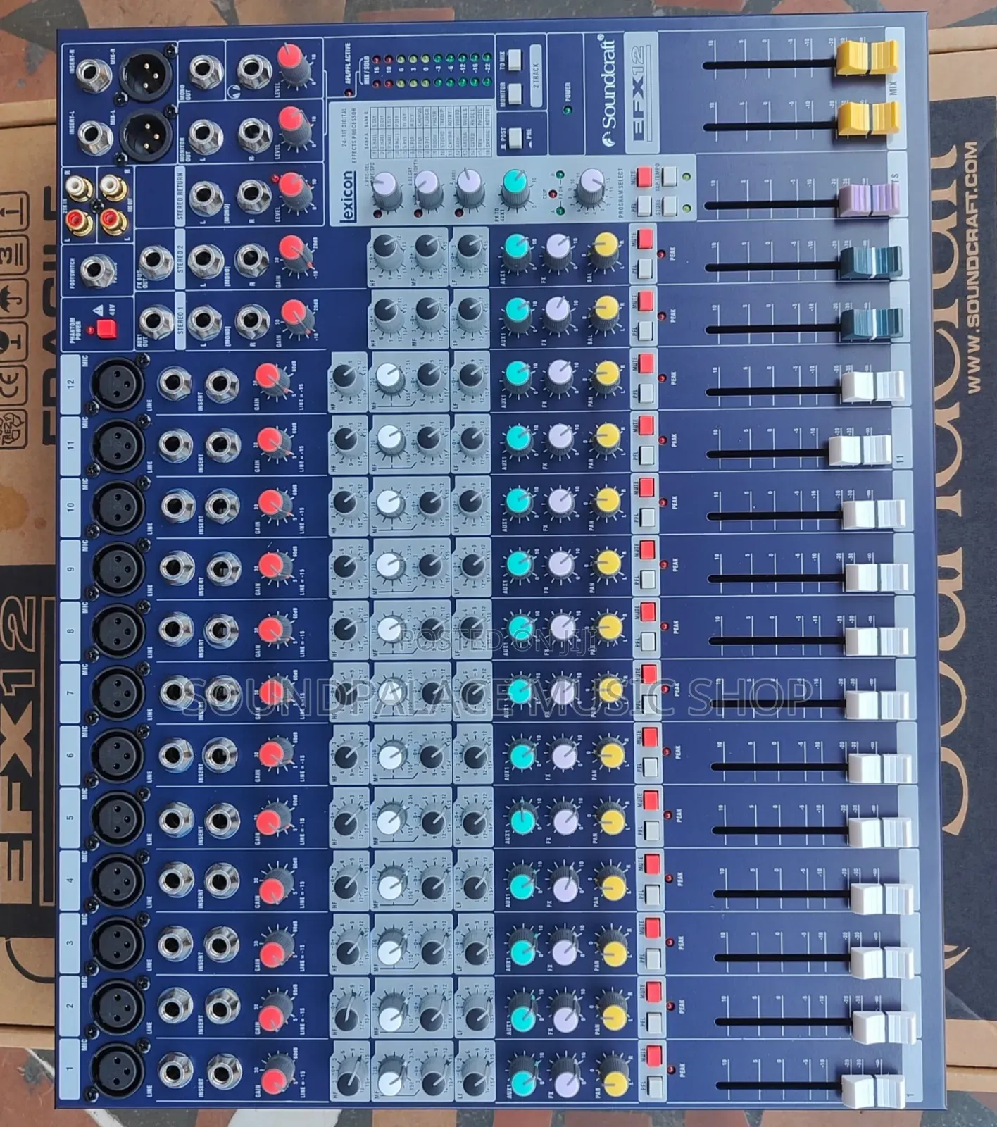 Soundcraft EFX12 12channel Analog Mixer