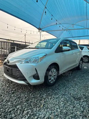 Toyota Vitz 1.5 FWD 5dr 2017 White