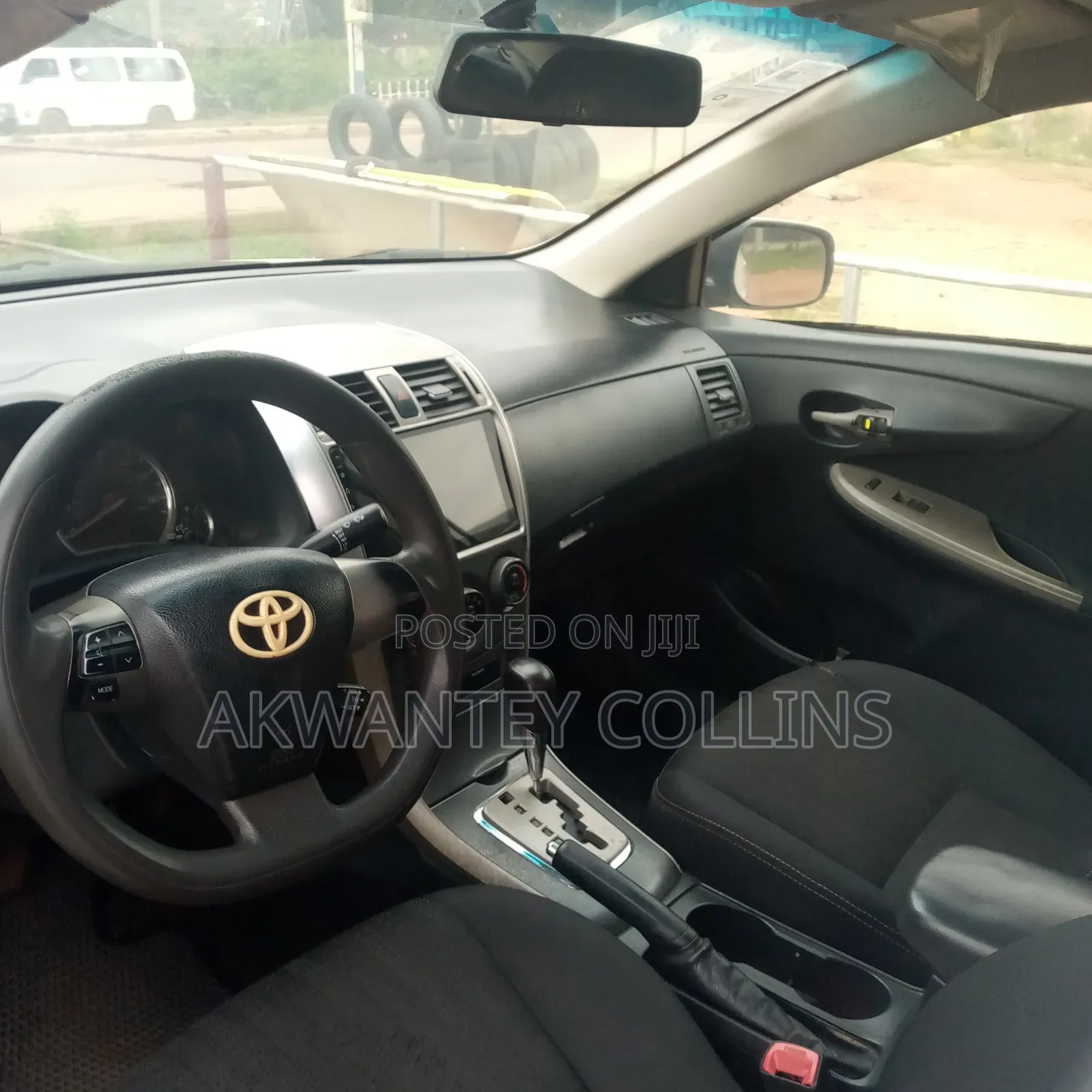Toyota Corolla 2012 White