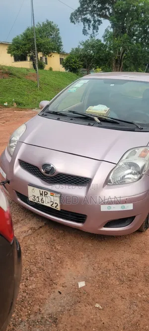 Toyota Vitz 2010 Pink