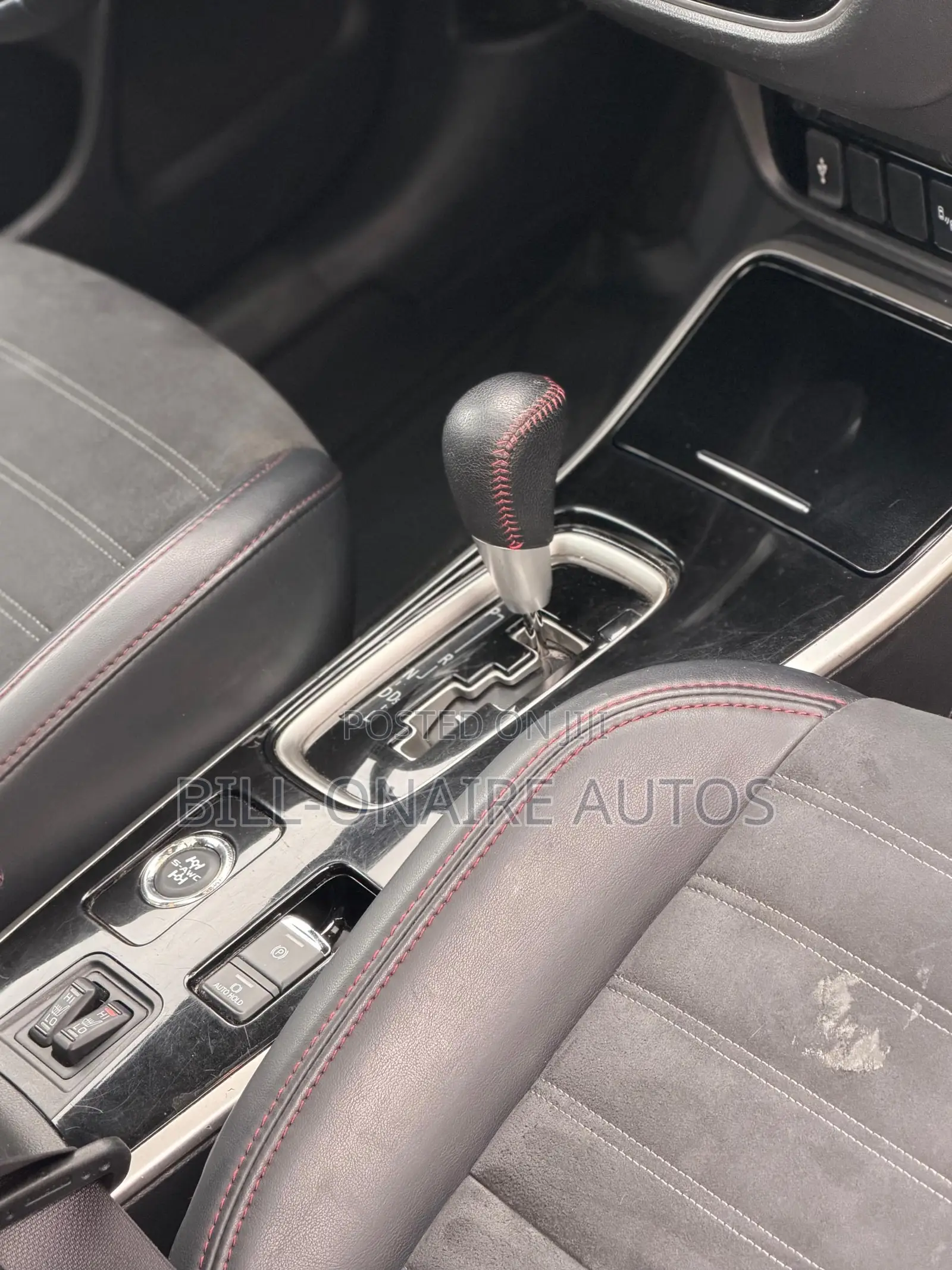 Mitsubishi Outlander LE FWD 2020 Blue