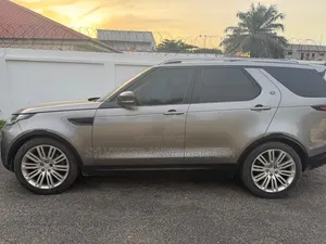 Land Rover Discovery 2017 Brown