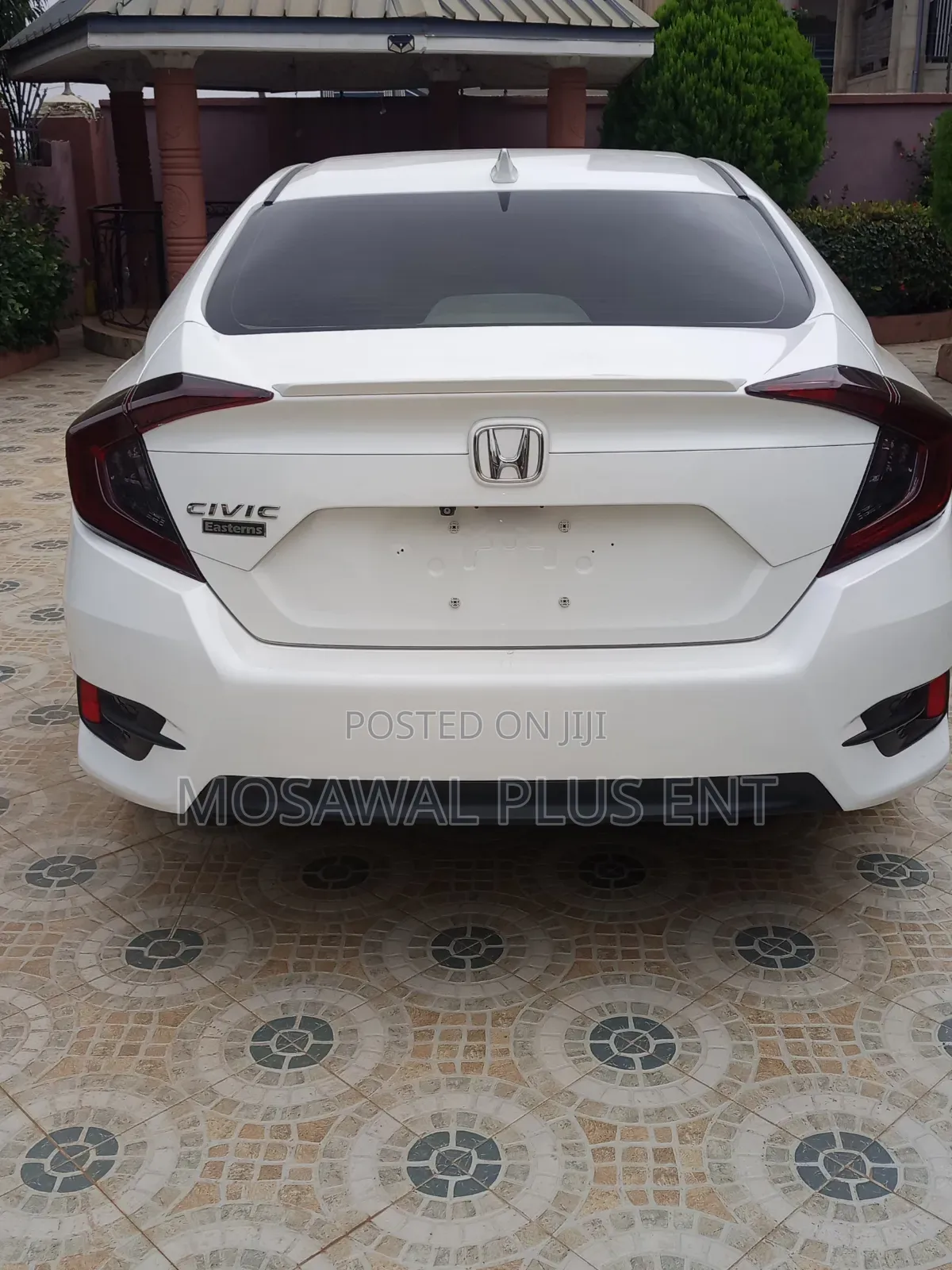 Honda Civic EX Sedan 2018 White