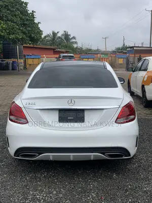 Mercedes-Benz C300 2017 White