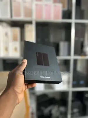 New Samsung Galaxy Z Fold 5 256 GB Black