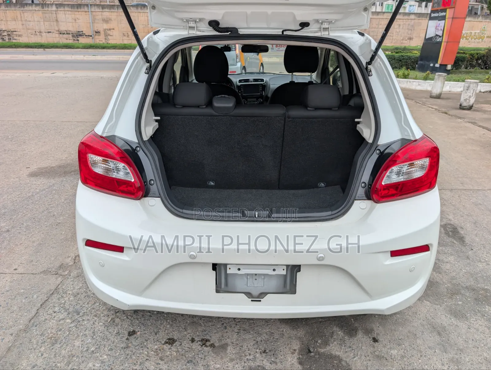 Mitsubishi Mirage 2017 White