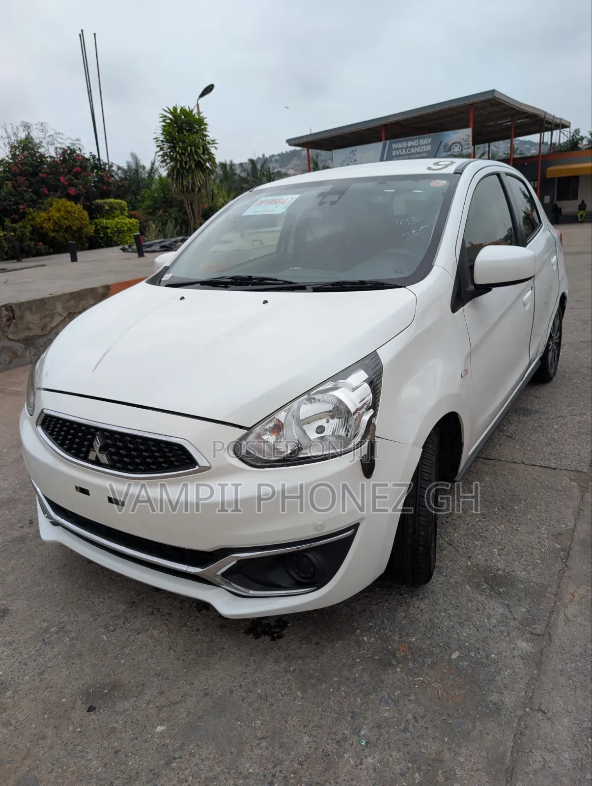 Mitsubishi Mirage 2017 White