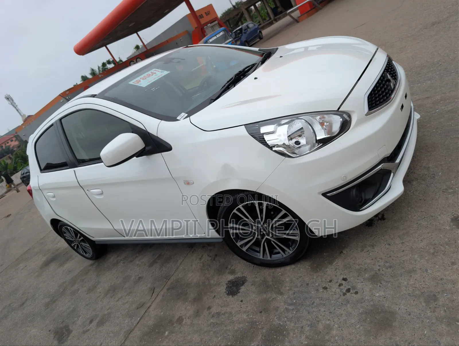 Mitsubishi Mirage 2017 White