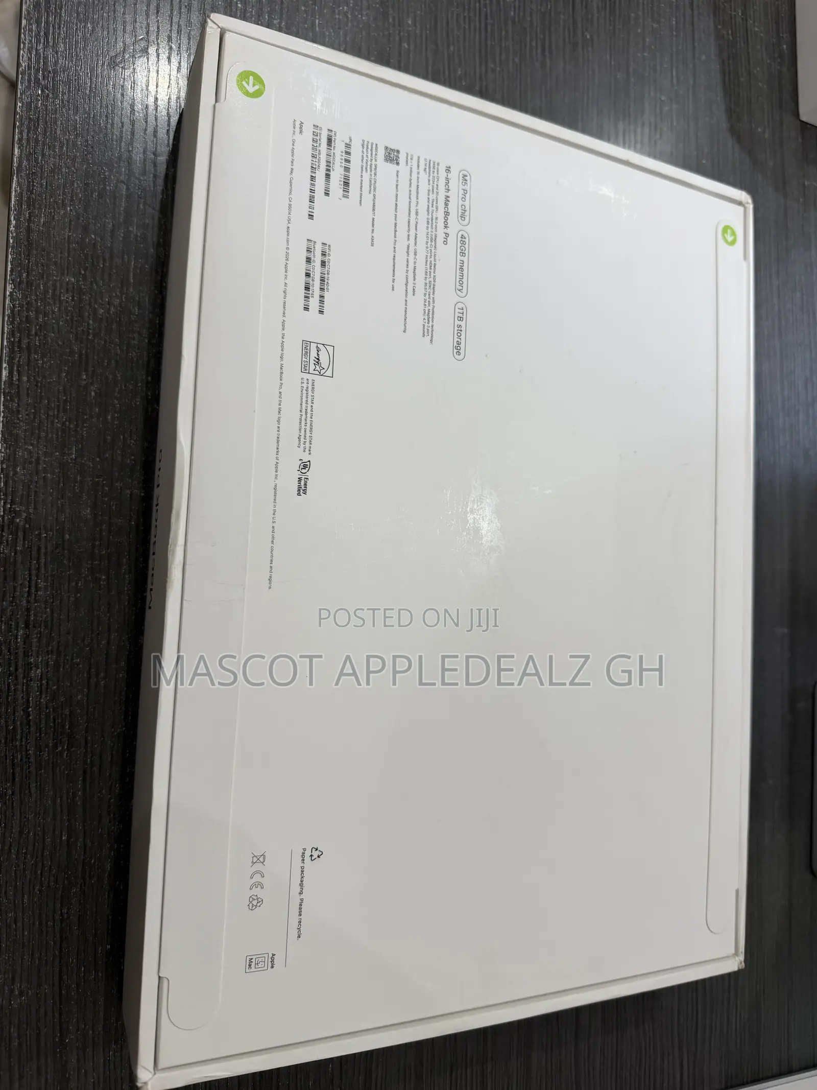 New Laptop Apple MacBook Pro 2025 M5 48GB Apple M5 Pro SSD 1T
