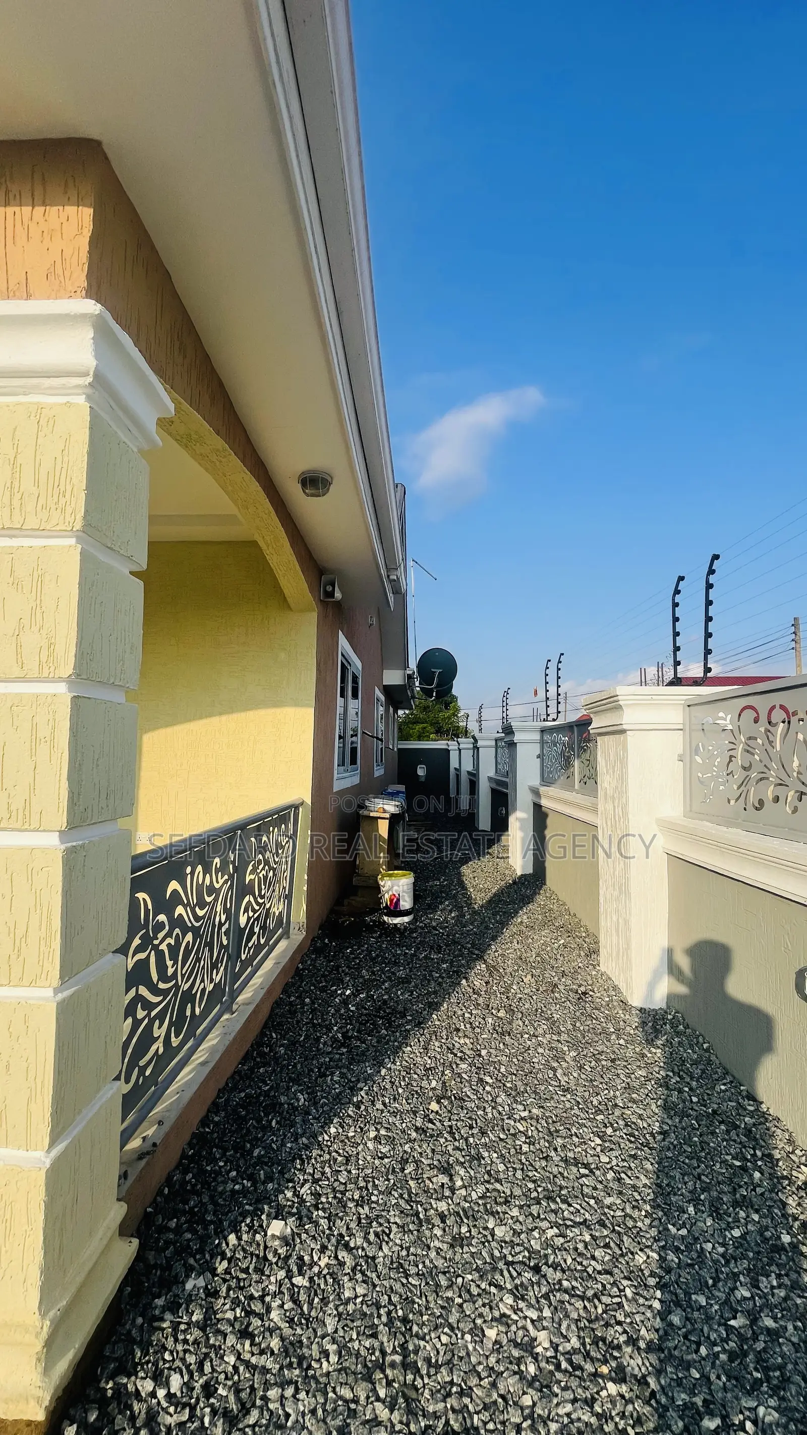 4bdrm House in Sefdard Properties, Amasaman for rent