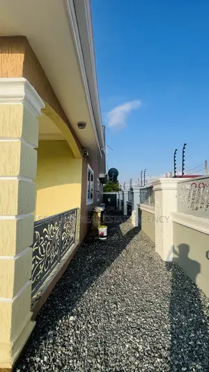 4bdrm House in Sefdard Properties, Amasaman for rent