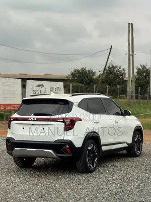 Kia Seltos 2025 White
