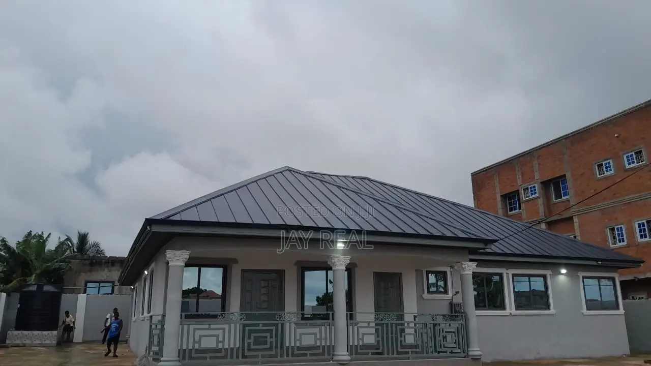 4bdrm Duplex in Jay Real Estate, Millenium City for rent