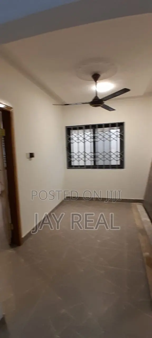4bdrm Duplex in Jay Real Estate, Millenium City for rent