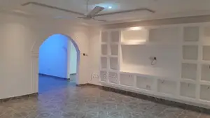 4bdrm Duplex in Jay Real Estate, Millenium City for rent