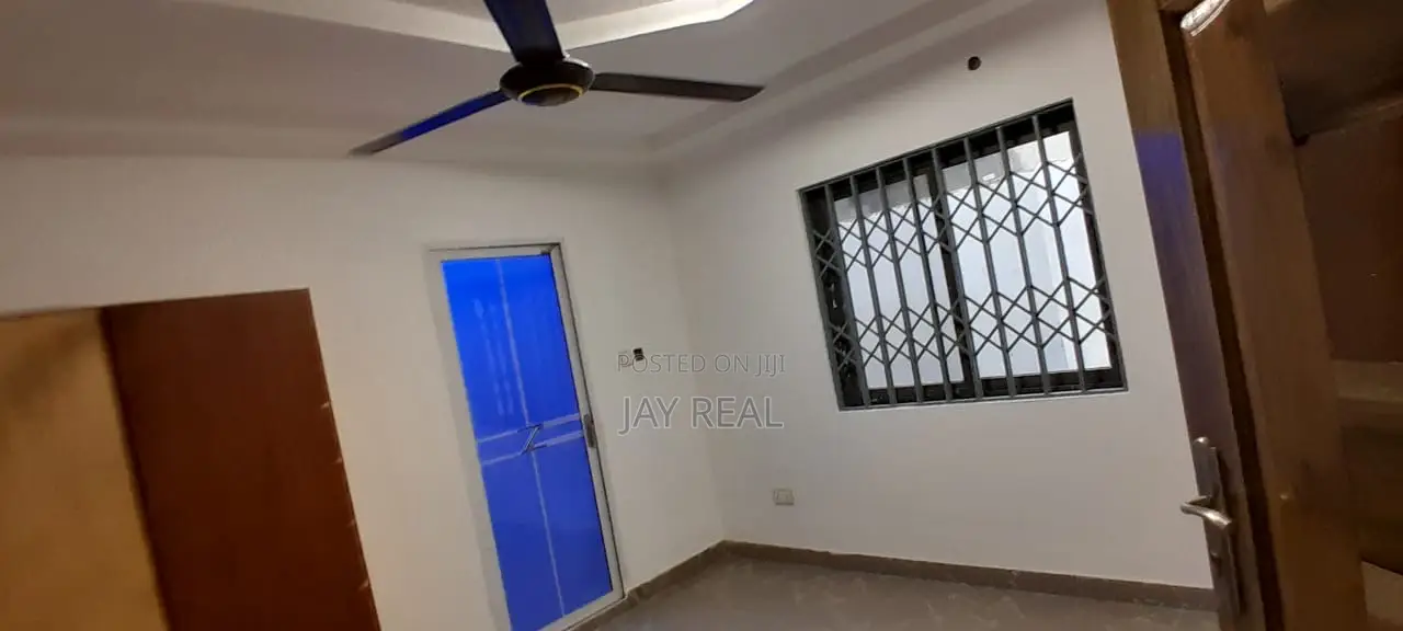 4bdrm Duplex in Jay Real Estate, Millenium City for rent