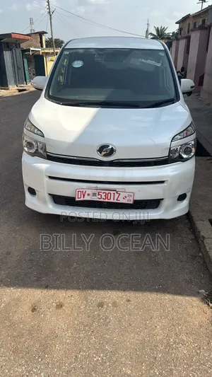 Toyota Voxy 2012 White