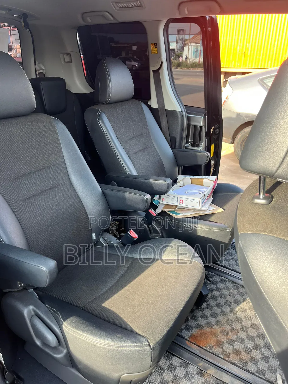 Toyota Voxy 2012 White