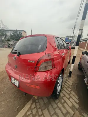 Toyota Yaris 2010 Red