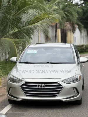 Hyundai Elantra Limited 2018 Gold