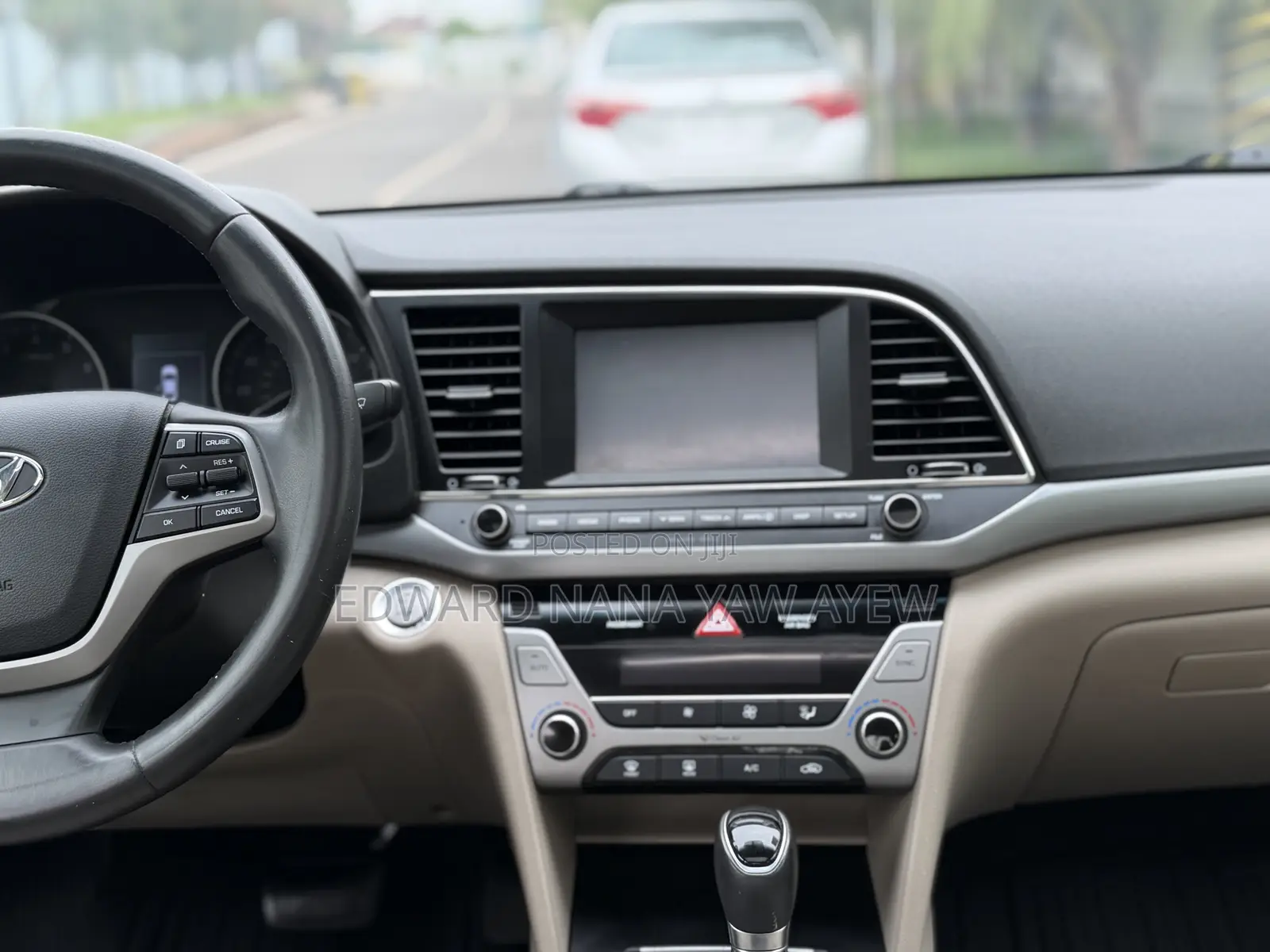 Hyundai Elantra Limited 2018 Gold