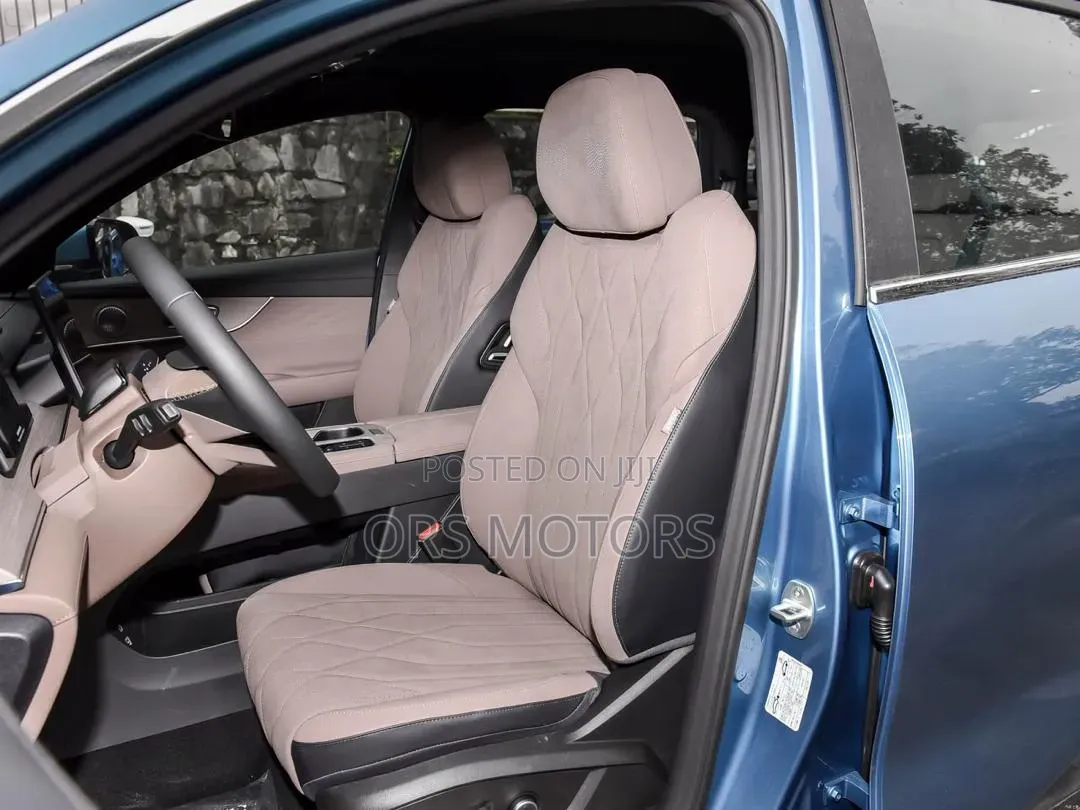 Chery Tiggo 8 2025 Blue