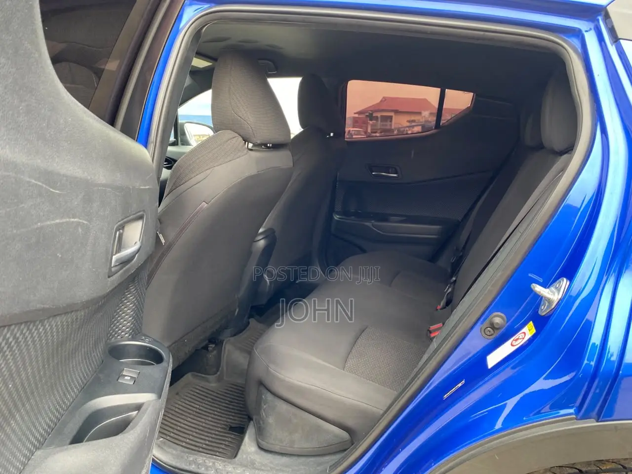 Toyota C-HR LE FWD 2019 Blue