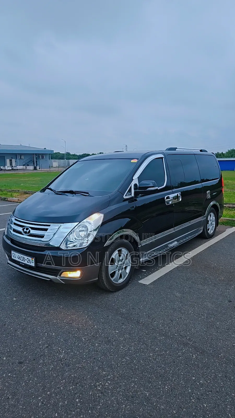 Grand Starex HVX Van