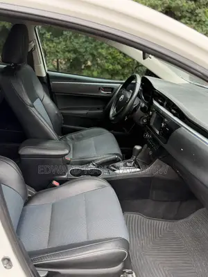 Toyota Corolla S 4dr Sedan (1.8L 4cyl CVT) 2014 White